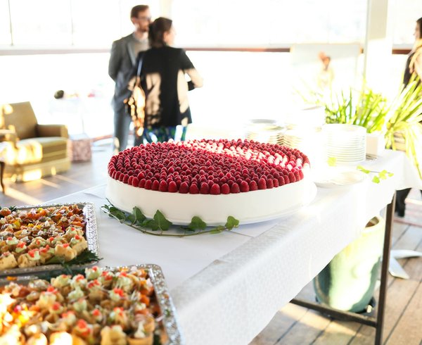 Aménager votre espace de vente avec un rayonnage magasin adapté : idées et conseils sur les gondoles métalliques