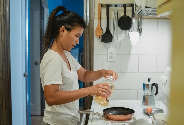 Vaisselle jetable professionnel : le guide pour réussir vos événements sans stresser